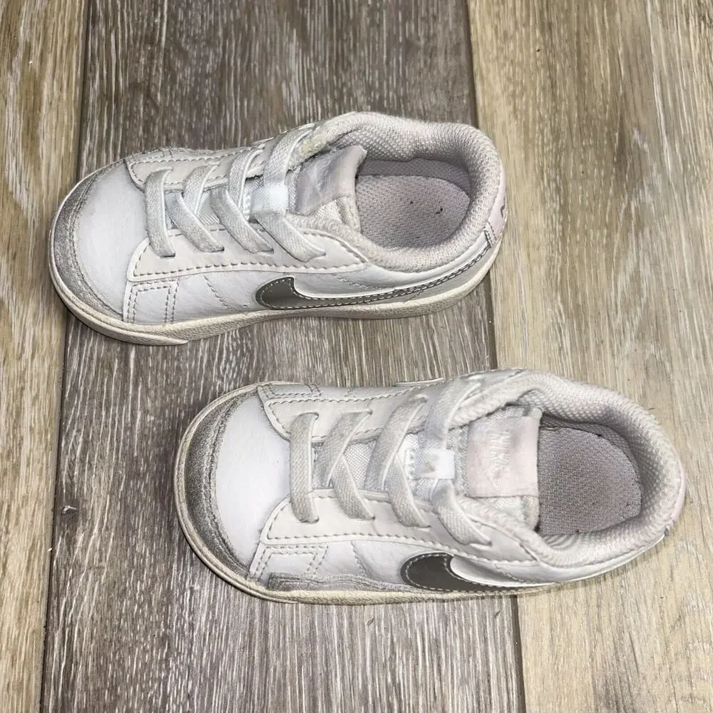 Nike Blazer Low 77 Platinum White Silver DA4076 003 Youth Size 6C Sneaker Shoes